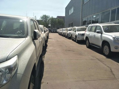 中東普拉多2700 頂配天窗九氣囊限量版 豪華與安全的完美結合