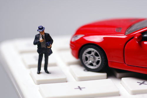 政策利好二手車(chē)市場(chǎng) 17部門(mén)取消不合理限制，推動(dòng)行業(yè)健康發(fā)展